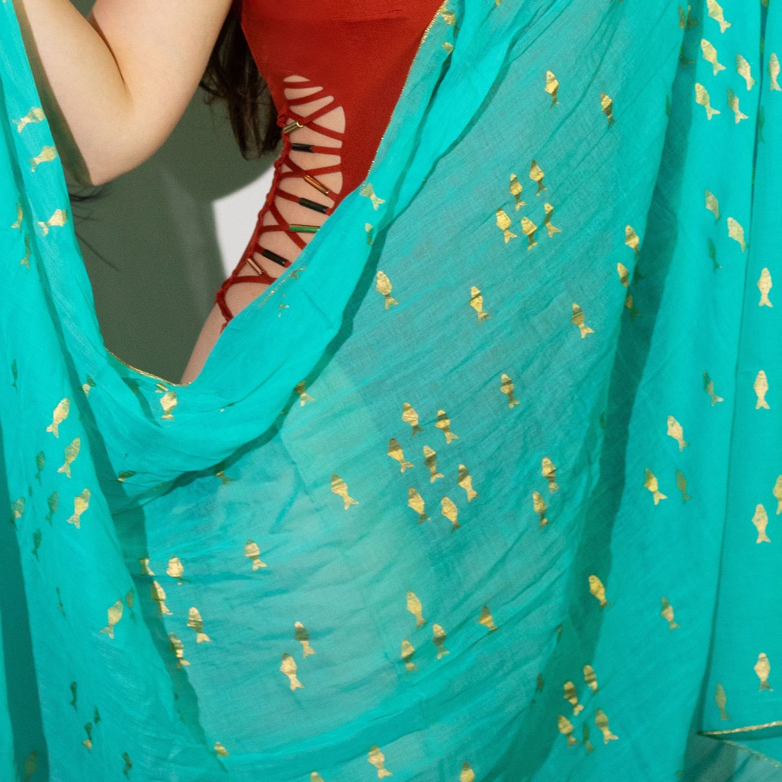 Nomad Sari On the Med Collection - Pario - Turquoise & Gold Fish Design - Image 6